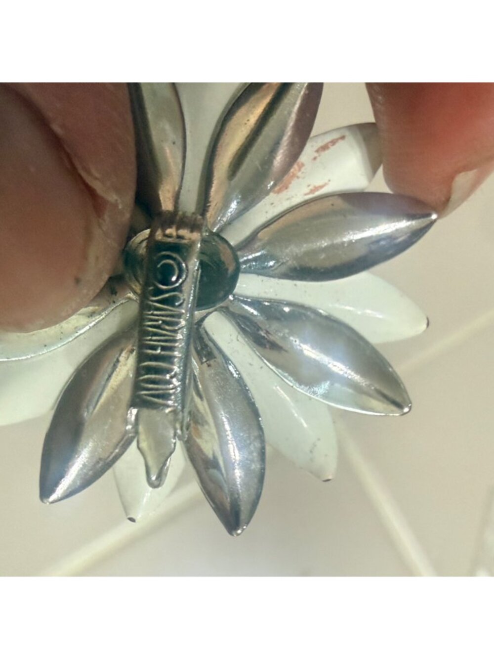 Vintage Sarah Coventry Enamel & Metal Daisy Flower Brooch Set White & Silver-Ton - Picture 2 of 3